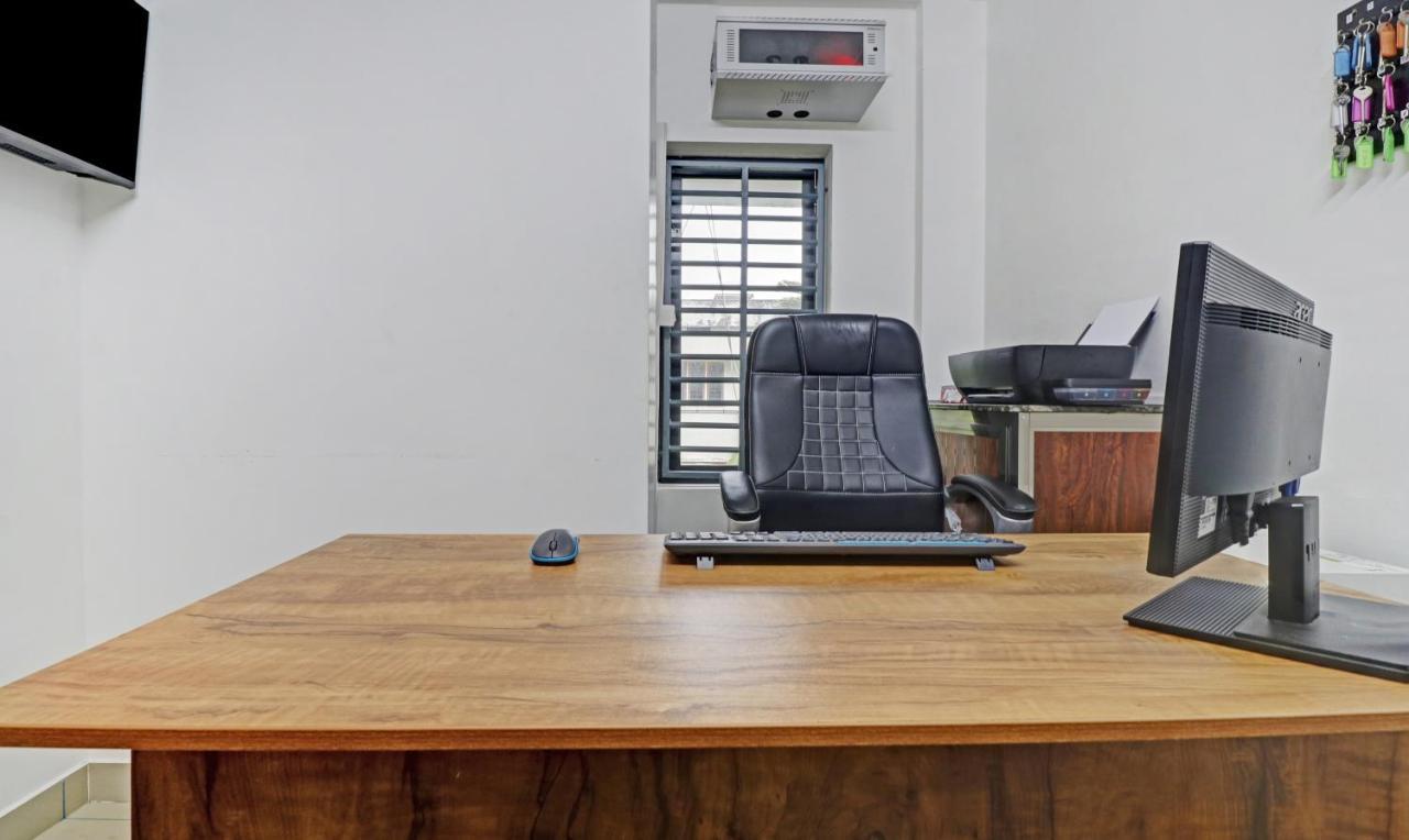 Nirupama,Hotel Aluva 700 Mtr From Aluva Railway Station Alwaye Екстер'єр фото