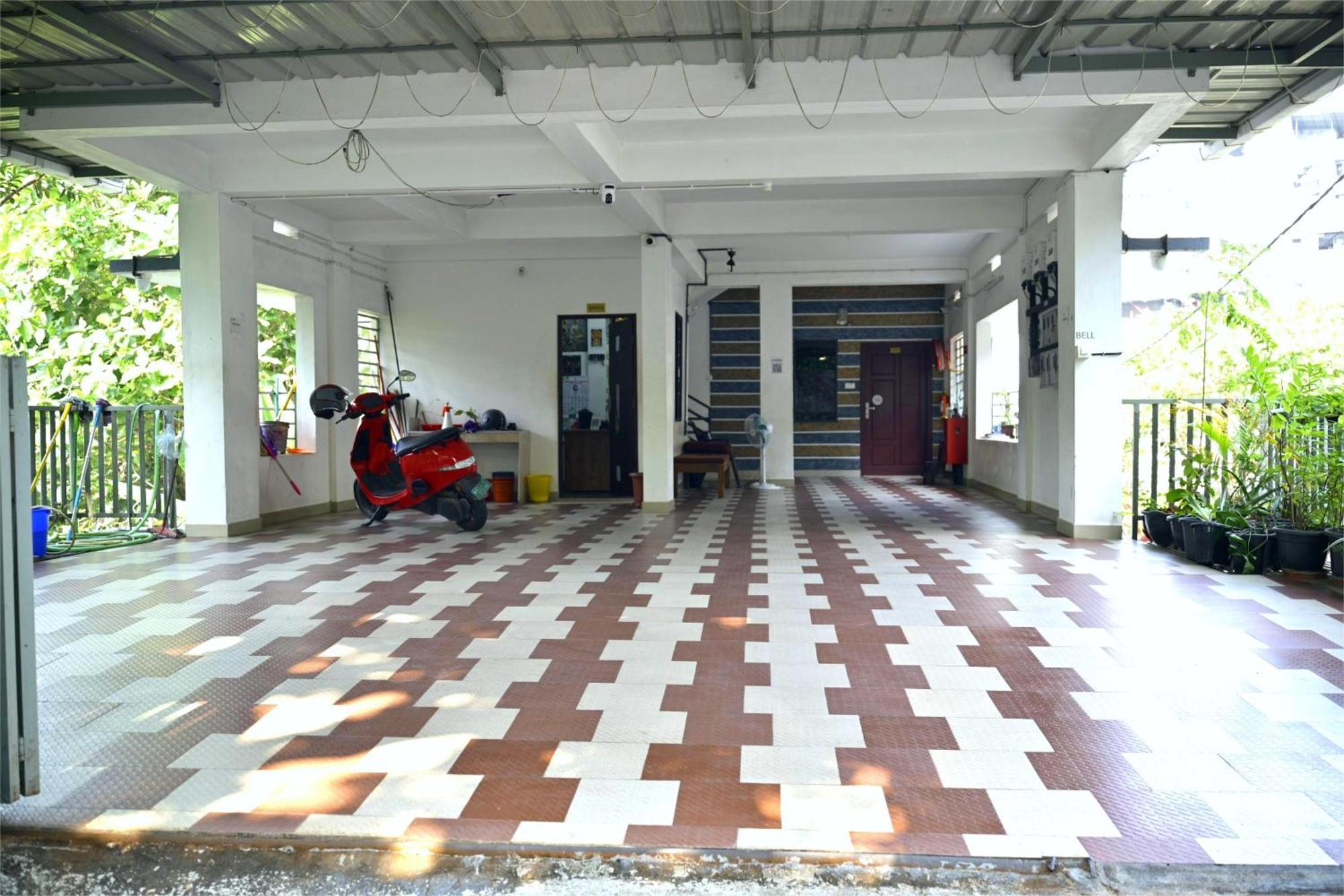 Nirupama,Hotel Aluva 700 Mtr From Aluva Railway Station Alwaye Екстер'єр фото